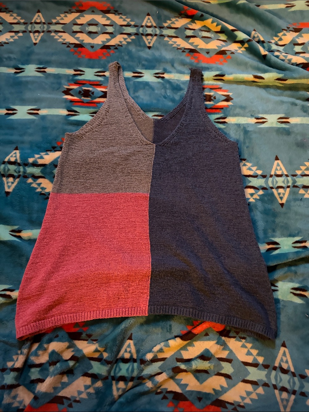 Color-Block Sleeveless Knit Tank Top - Blue, Pink, Gray